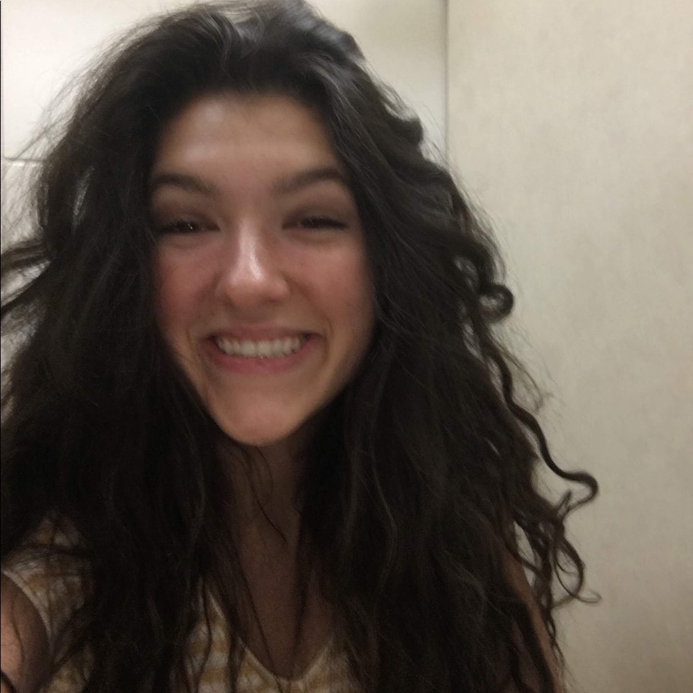 Meet your Posher, Anna
